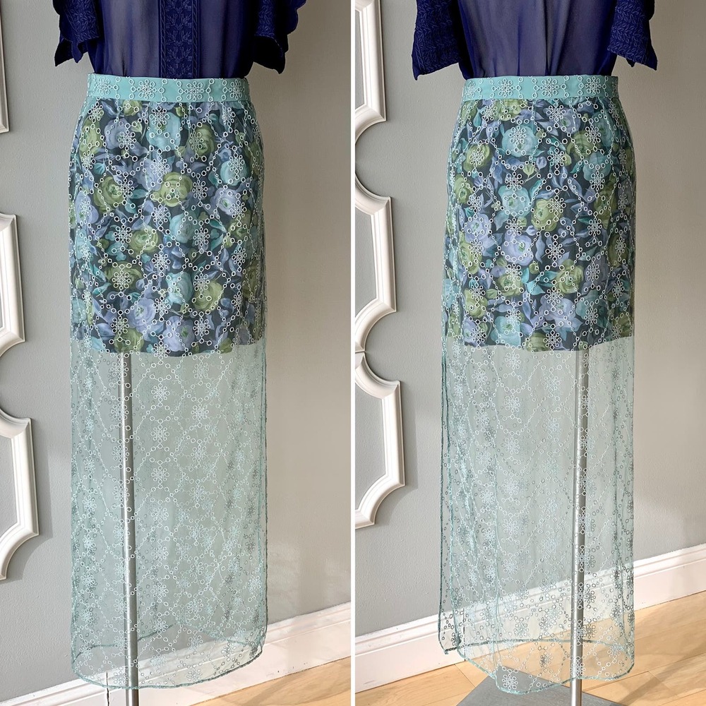 Burberry Floral Print Lace Evening Skirt with Side Slit Size 8